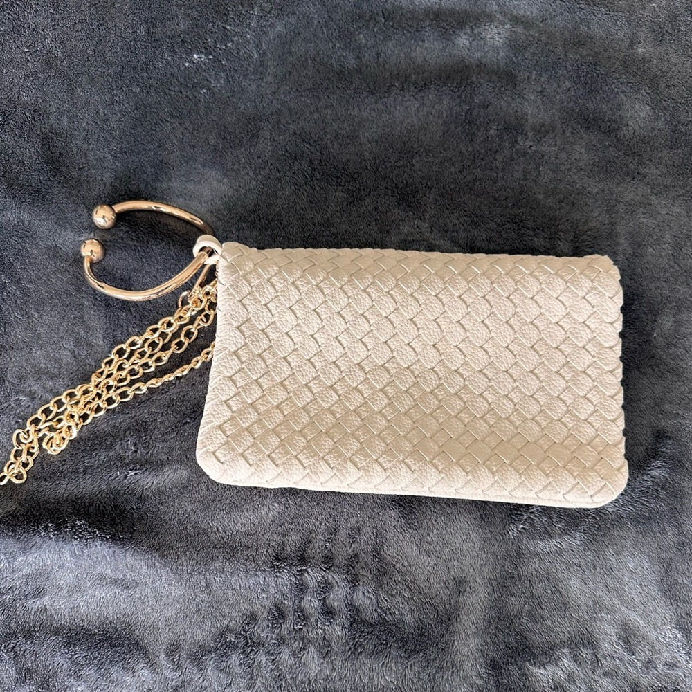 It’s a white party bag